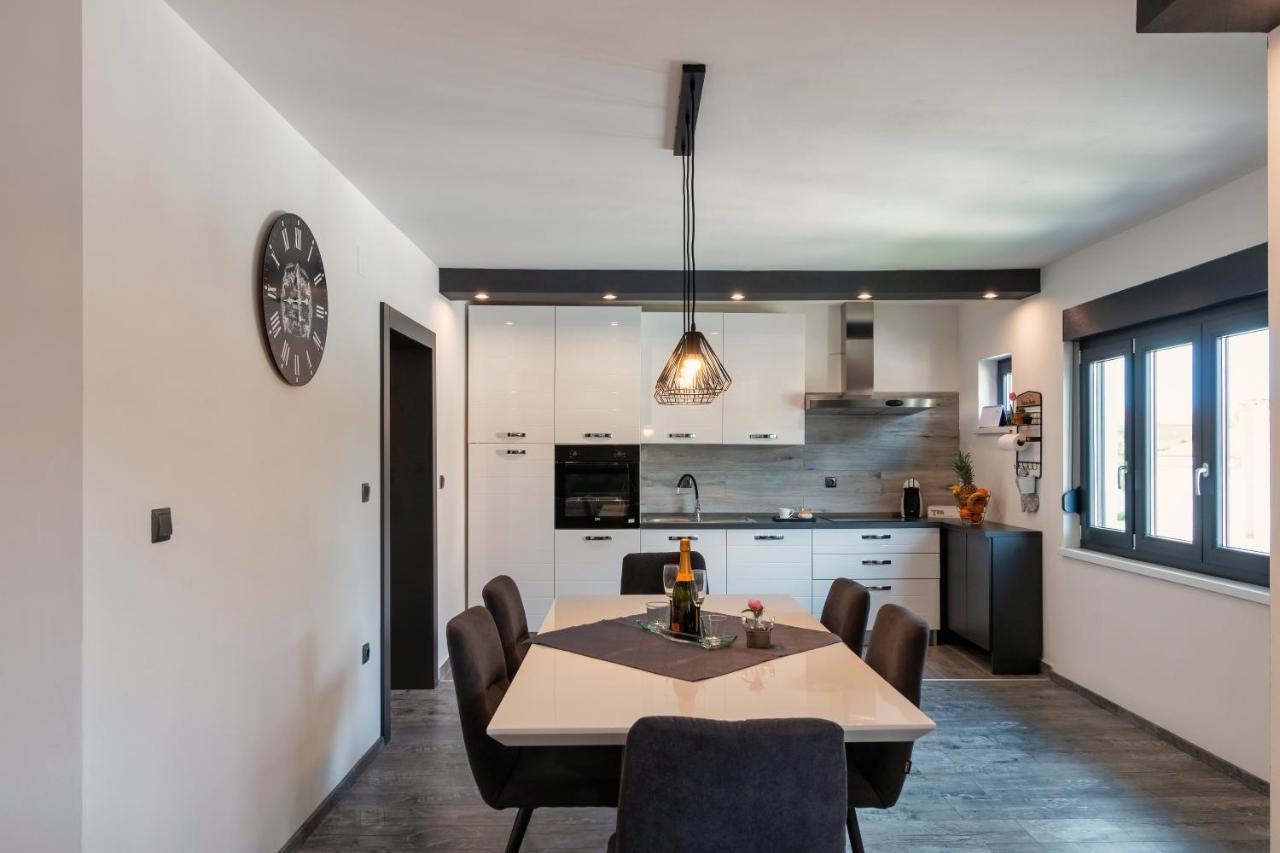 Apartman Gabrijela Muntic Экстерьер фото