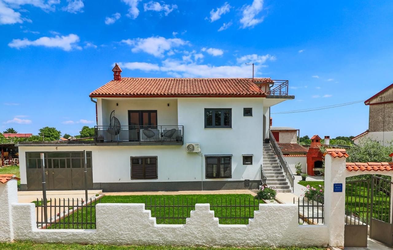 Apartman Gabrijela Muntic Экстерьер фото