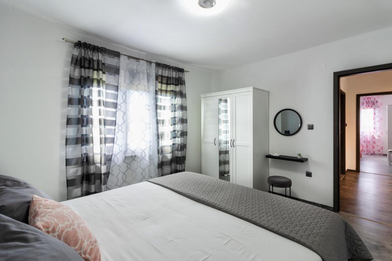Apartman Gabrijela Muntic Экстерьер фото